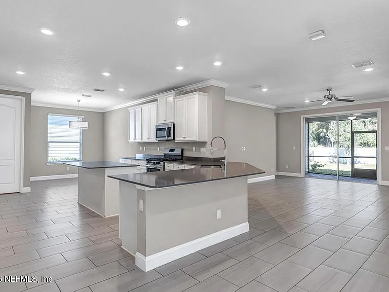 275 Renwick Pkwy — Photo 5