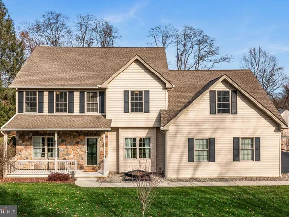 5438 Vera Cruz Rd, Center Valley, PA 18034