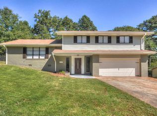 2104 Chestnut Hill Cir, Decatur, GA 30032