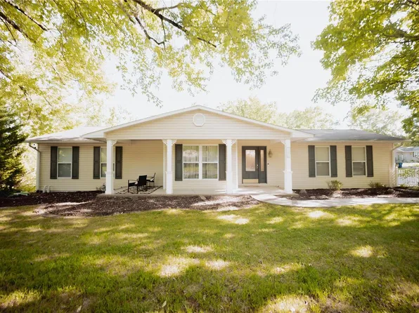 112 Rex Dr, Collinsville, IL 62234