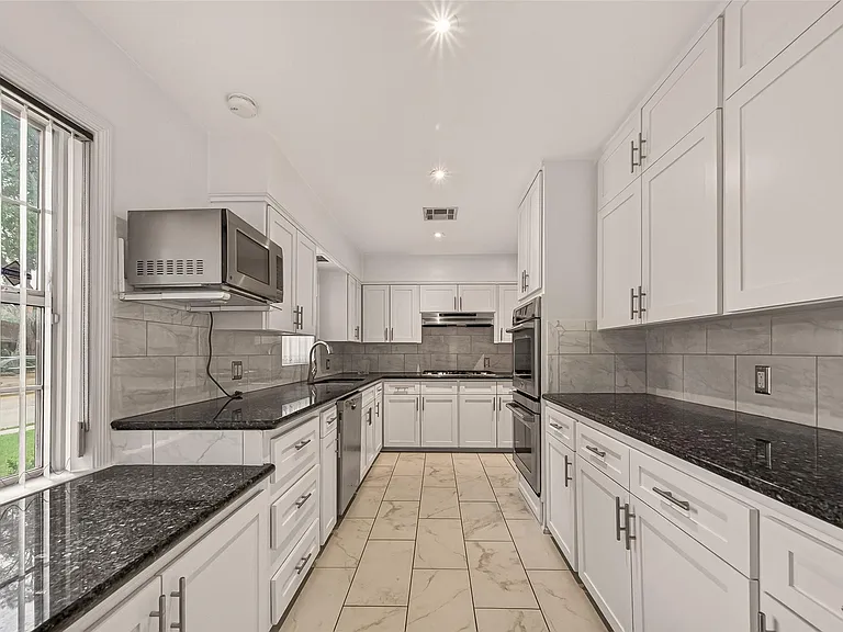 5666 Overbrook Ln — Photo 14