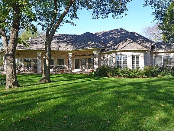 2nd image of 201 Ashton Dr