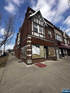 49 Linden St, Hackensack, NJ, 07601