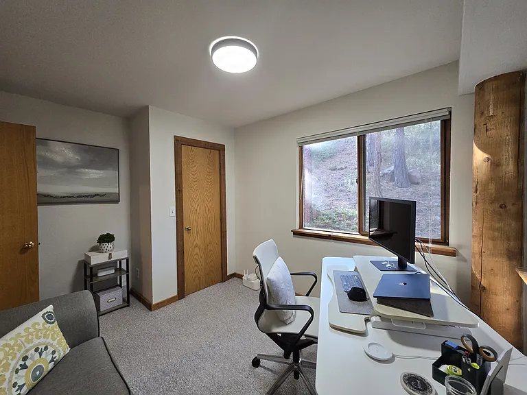 1060 Kings Crown Rd — Photo 26