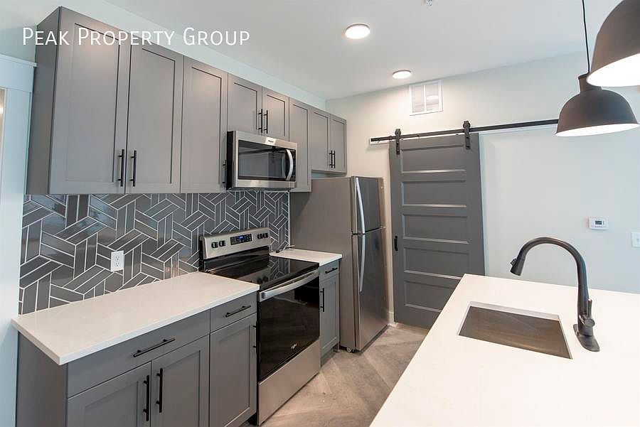 1st image of 534 E Rich St APT 2