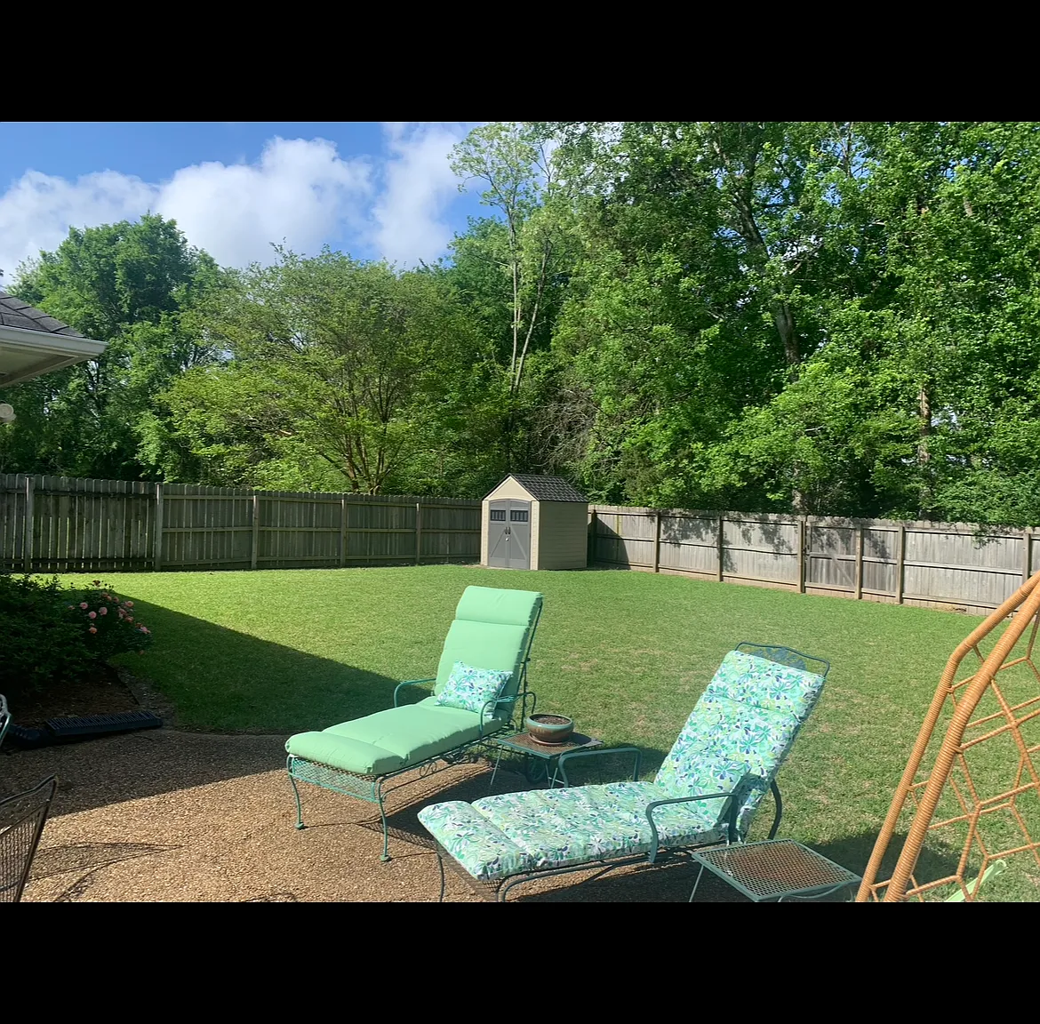 3 bed, 2100 sqft, $2,500 — Photo 3