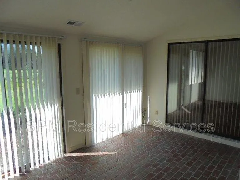 5938 Chester St — Photo 13