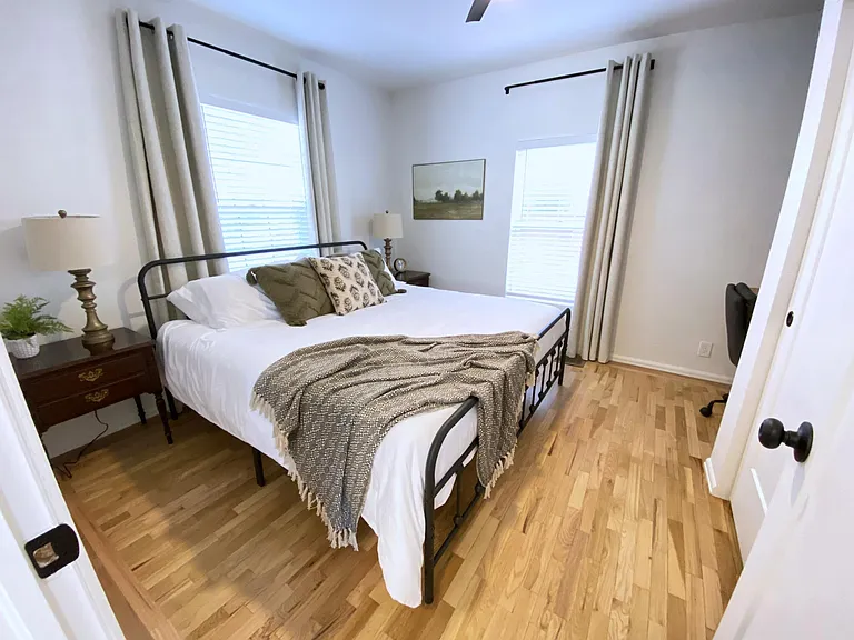 1221 E Boulder St — Photo 5