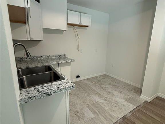 2nd image of 12154 Americus Ln