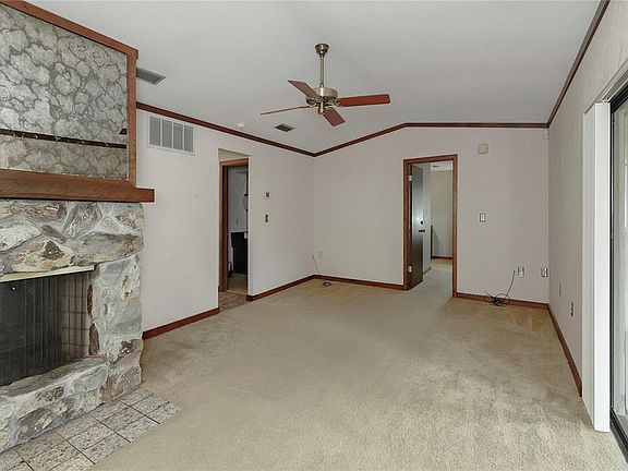 3rd image of 1565 Brae Moor Ln