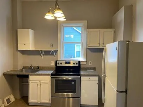302 W Eureka St., 302 W Eureka St APT 2, Champaign, IL 61820
