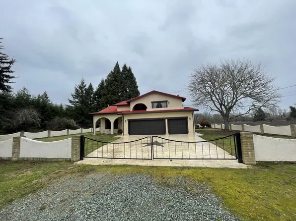 2305 Glenbrook Loop Rd, Riddle, OR 97469