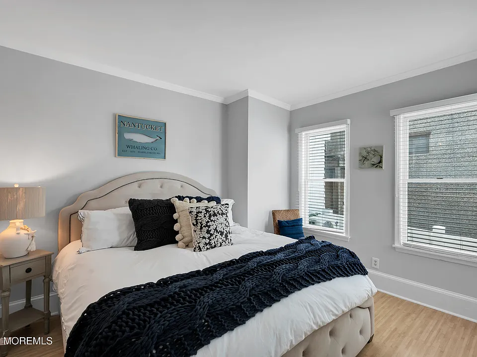 512 Main Ave #4