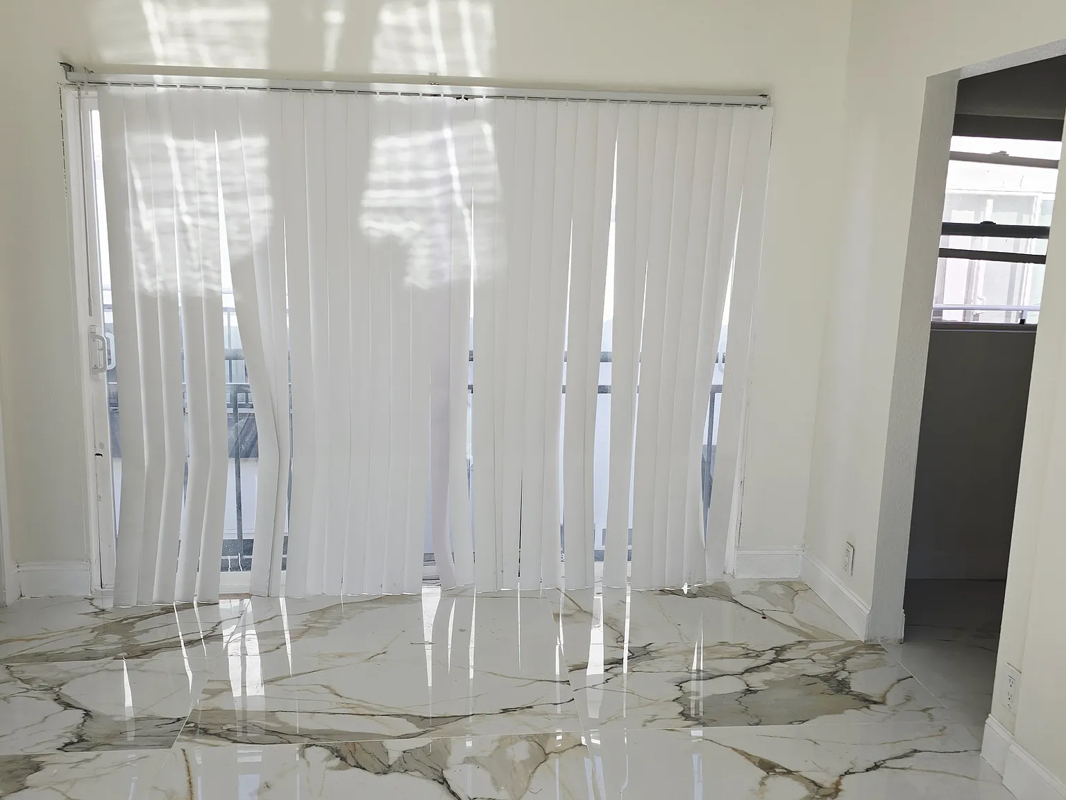 Studio, $1,850 — Photo 3