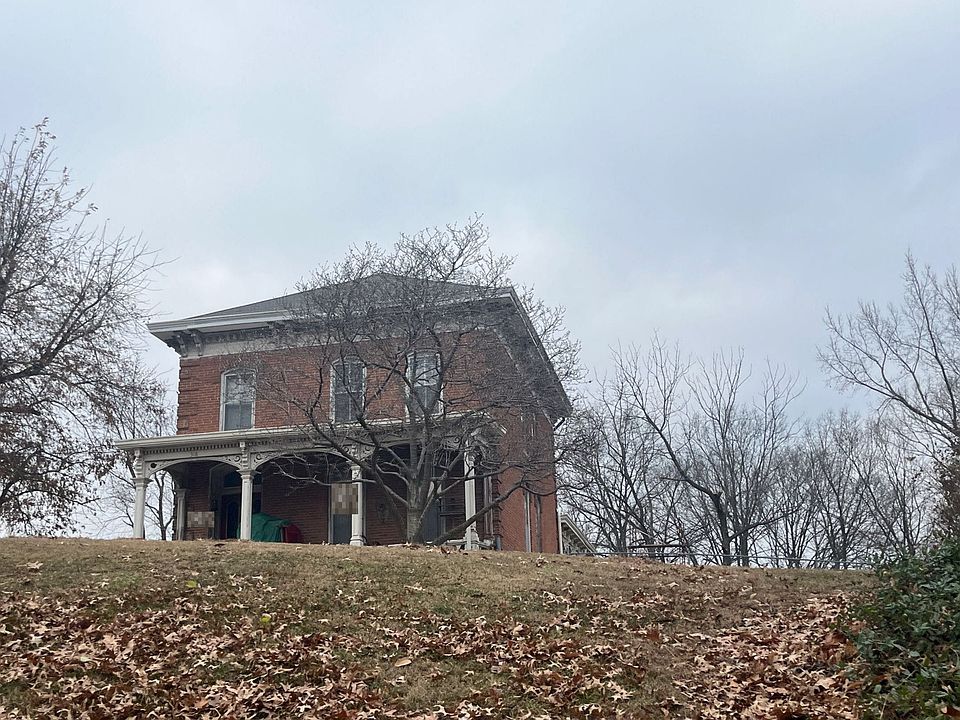 1st image of 318 Ash St