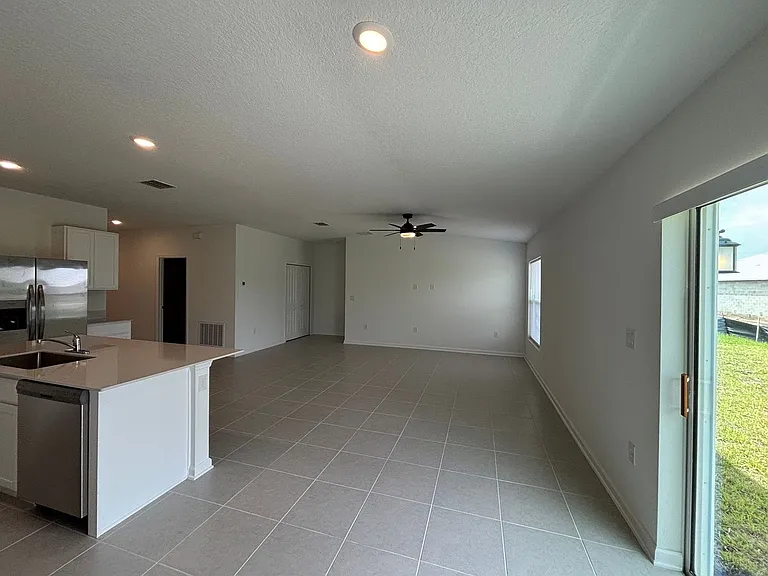 1318 Belle Isle Ln — Photo 14