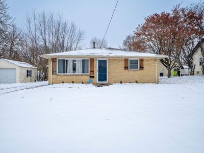 3023 N Golf Dr, Peoria, IL, 61604