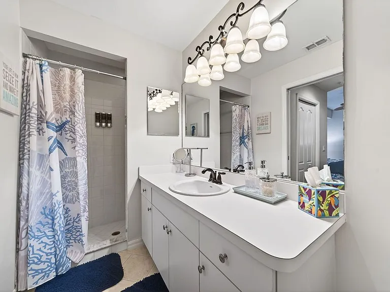 16635 Lake Circle Dr #613 — Photo 7