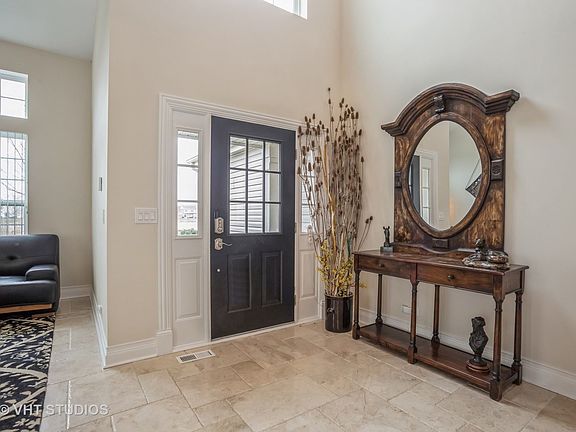 5th image of 5953 Chatham Dr