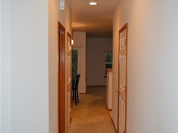 2nd image of 10594 NE Kingston Meadow Cir