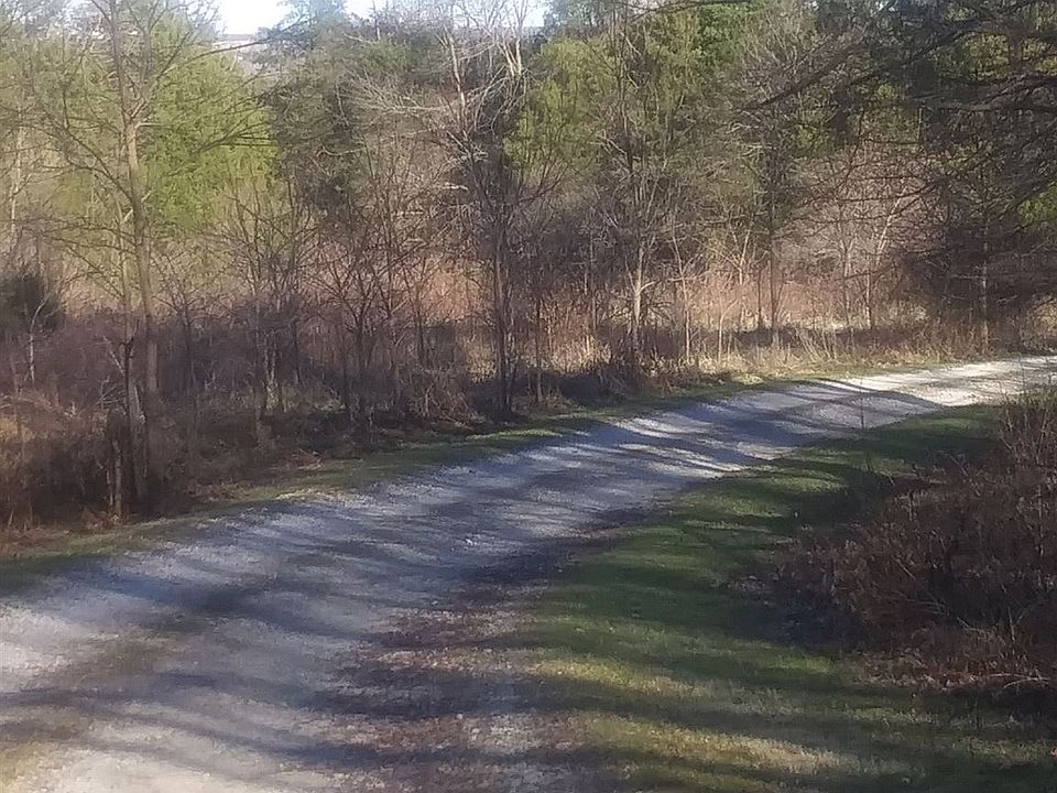 2nd image of N Mount Tabor Rd