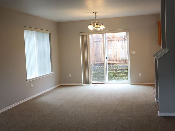 3rd image of 1211 NE 168th St