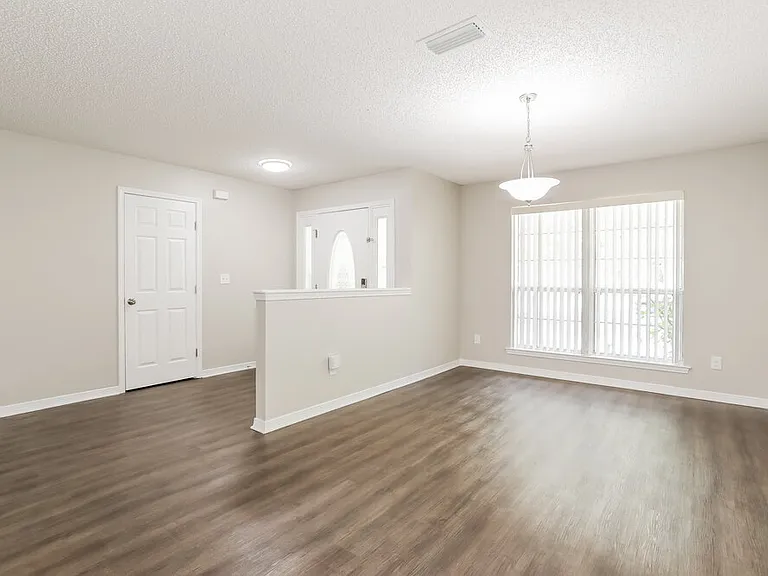 1399 Guardian Dr — Photo 6
