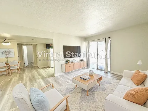 5314 River Glen Dr Photo 1