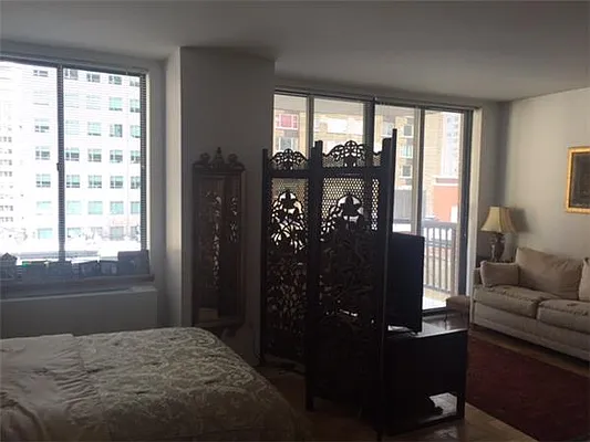 Rented by Sumitomo Real Estate Sales | media 63