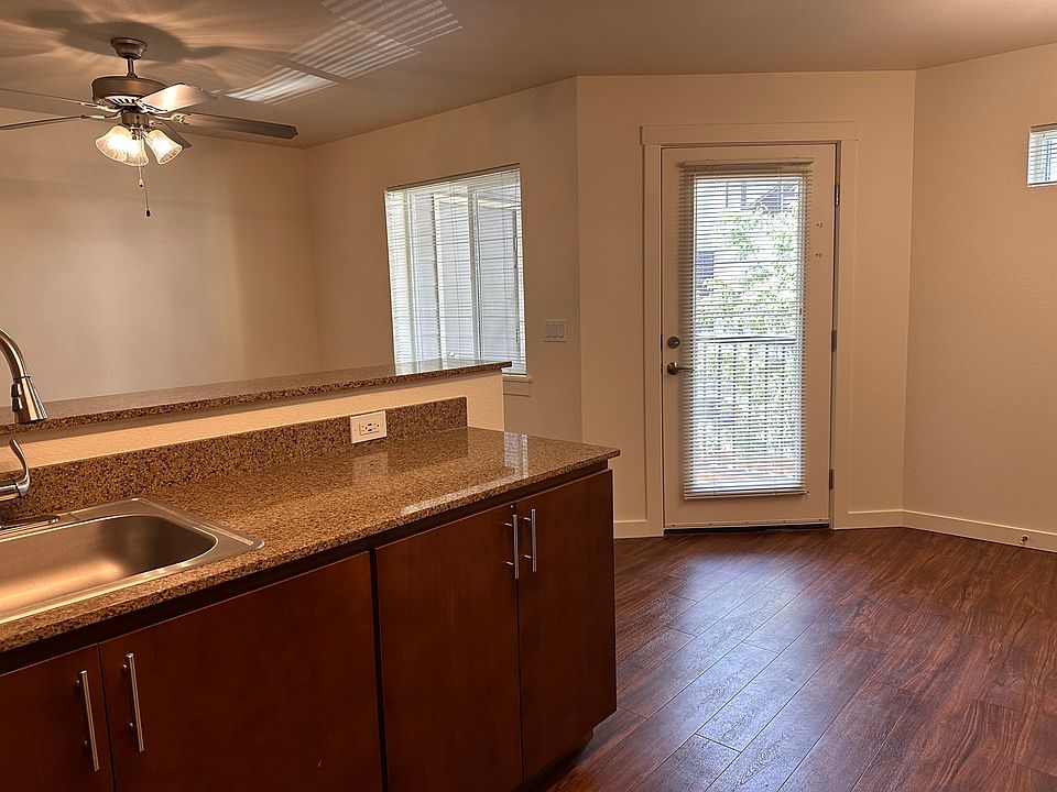 1x1 Kitchen View