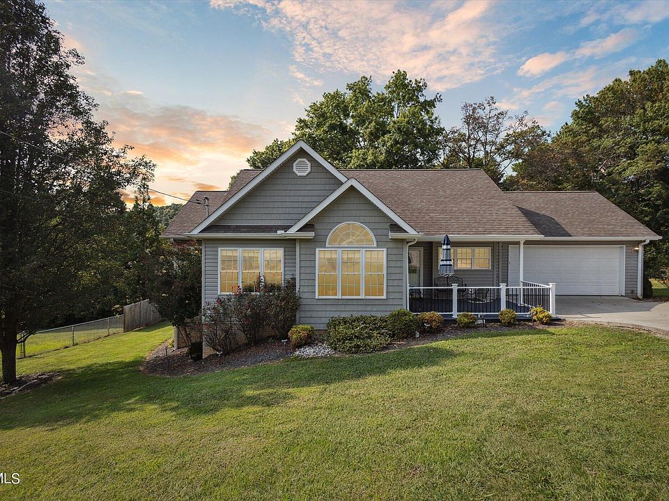 1st image of 100 Parker Dr