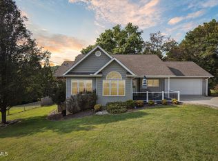 100 Parker Dr, Elizabethton, TN 37643