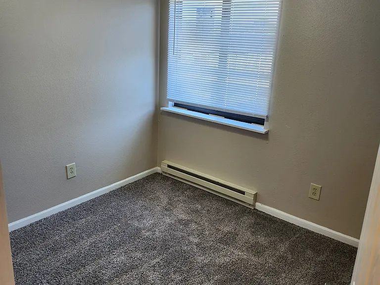 2104 Lincoln Ave — Photo 14