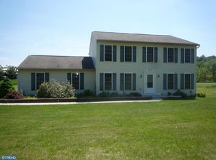 152 Fry Rd, Fleetwood, PA 19522