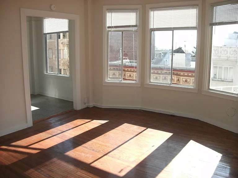 930 Sutter Street — Photo 11