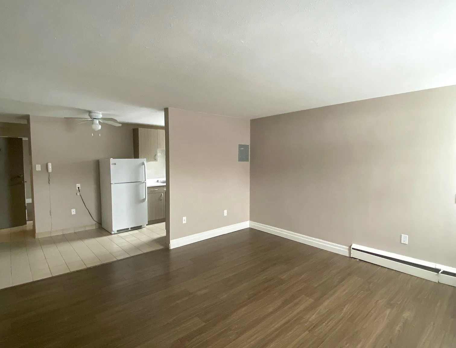 1517 Trafalgar Street London — Photo 3