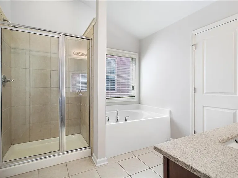5090 Breezewood Cir — Photo 20