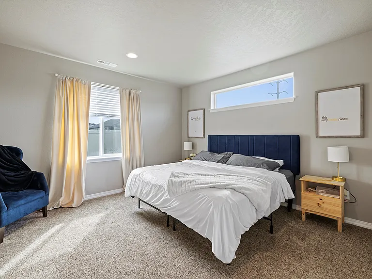275 Wishkah Dr — Photo 16