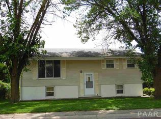 626 E Moneta Ave, Peoria Heights, IL 61616