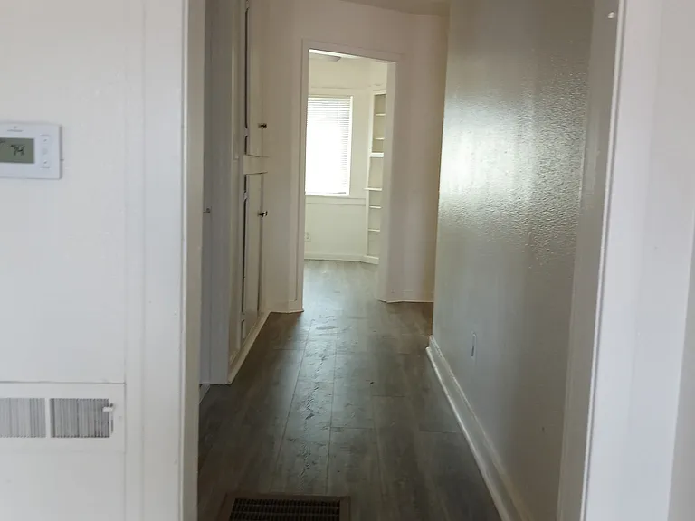 534 E Elm St #534 — Photo 6