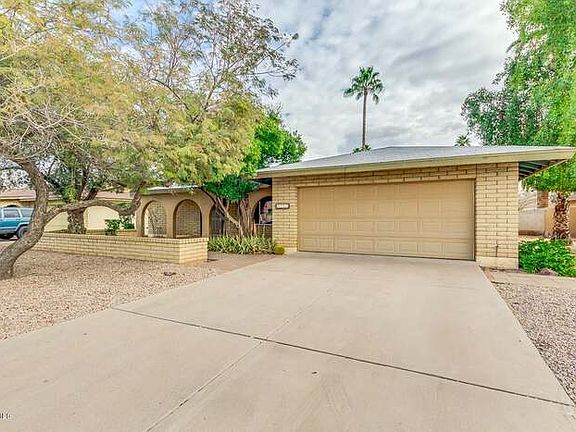 4th image of 3311 S Holbrook Ln