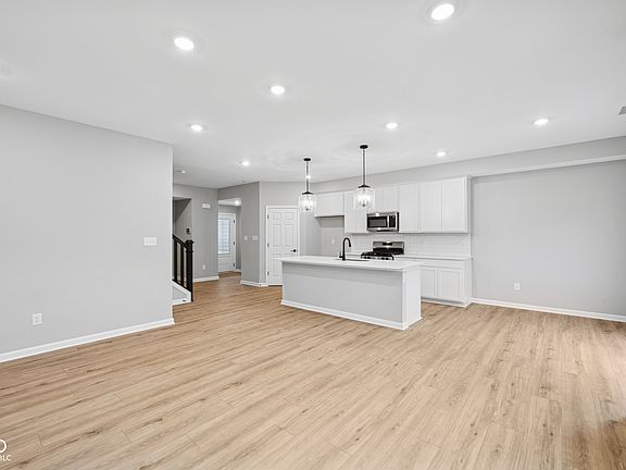 6th image of this home