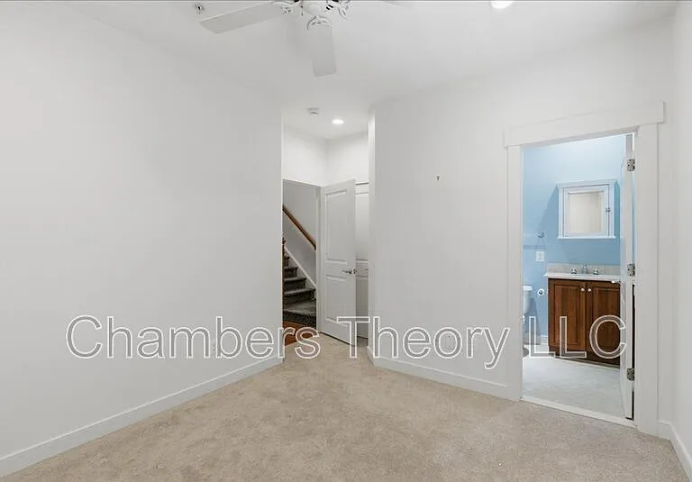 2735 Linden Ln — Photo 24