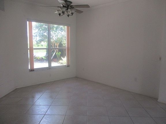Additional Living Room