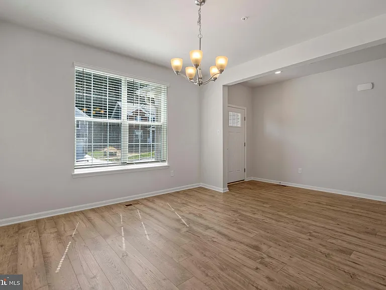 5713 Haller Pl — Photo 6