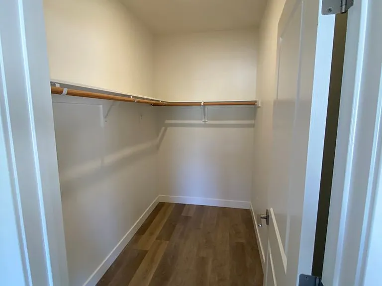 Twin Creeks Apartments — Photo 34