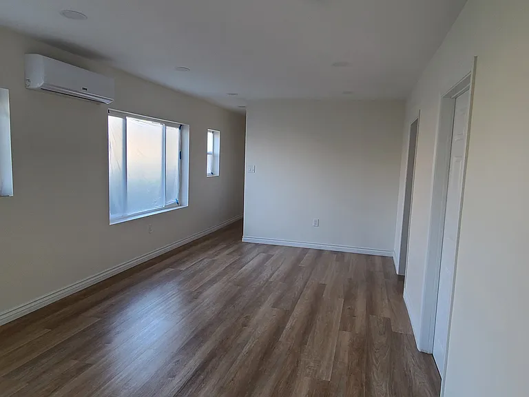 4818 Converse St — Photo 3