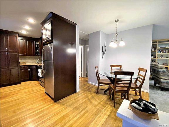4th image of 15-06 212th St #208