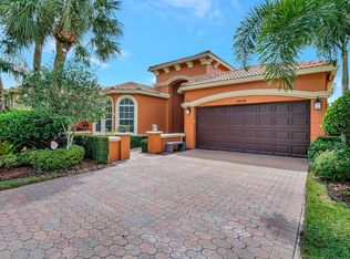 8694 Via Brilliante, Wellington, FL 33411