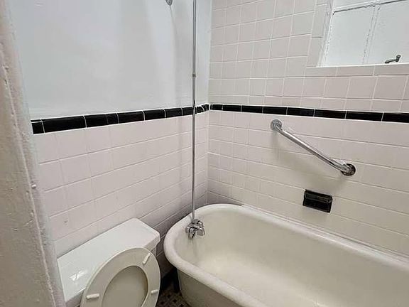 2nd image of 80-16 88th Rd #2